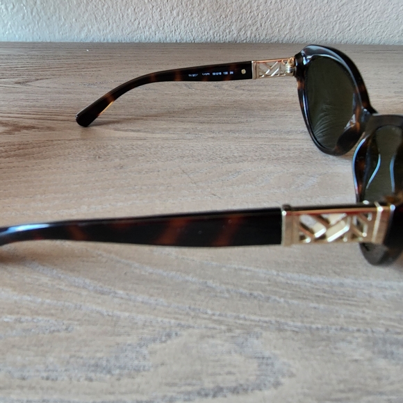 Authentic Tory Burch Cat eye sunglasses - Picture 3 of 4